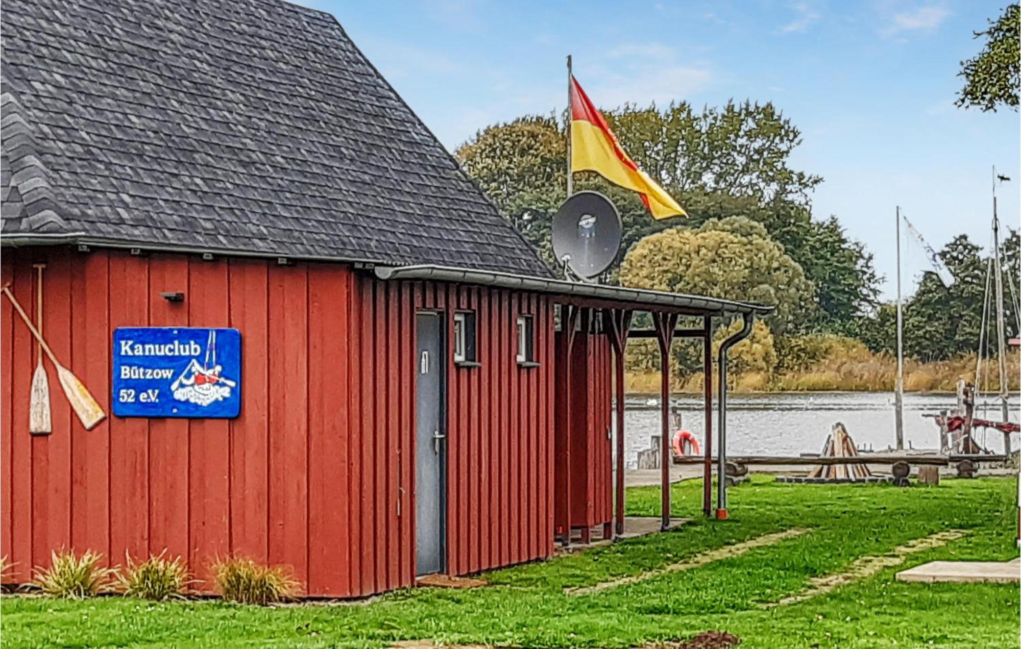 Awesome Home In Buetzow With Wifi Exteriér fotografie